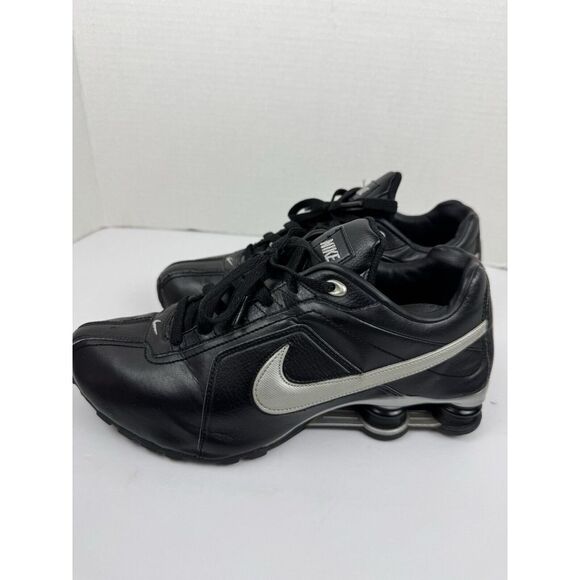 Size 8 - Nike Shox Conundrum SI Black Metallic Silver - Picture 4 of 9